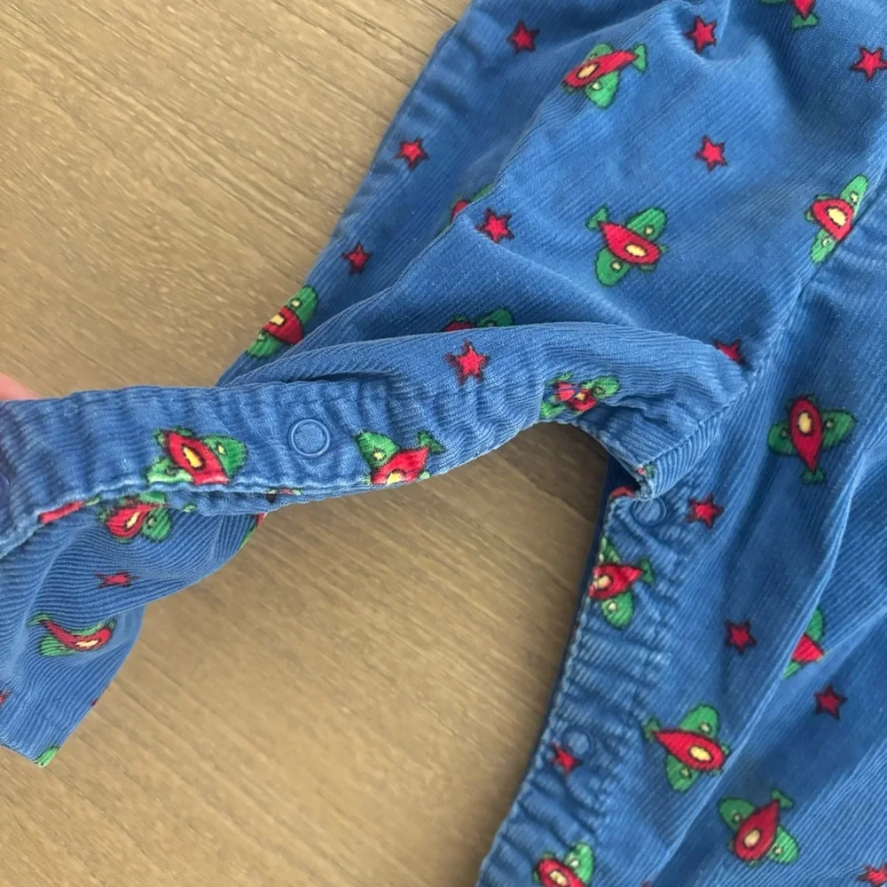 OshKosh B'gosh Kids Blue Overalls size 6/9 Months
